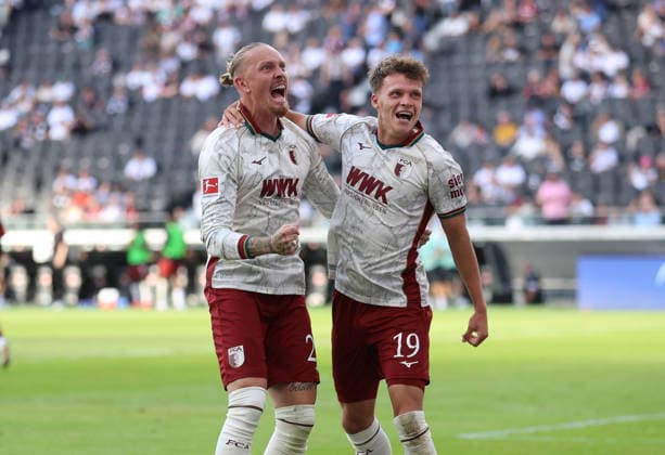 06.09.2026, Fussball Bundesliga, Eintracht Frankfurt - FC Augsburg, v.l., Torjubel zum 1:2 durch Robin Fellhauer (FC Augsburg), Goal celebration, celebrate the goal, Marius Wolf (FC Augsburg) DFL DFB REGULATIONS PROHIBIT ANY USE OF PHOTOGRAPHS AS IMAGE SEQUENCES AND OR QUASI-VIDEO. xdcx *** September 6, 2026, Bundesliga, Eintracht Frankfurt vs. FC Augsburg, from left, Robin Fellhauer (FC Augsburg) celebrating the 1-2 goal, goal celebration, celebrating the goal, Marius Wolf, FC Augsburg. DFL and DFB regulations prohibit any use of photographs as image sequences and or quasi-video. xdcx Copyright: HMBxMedia Claus