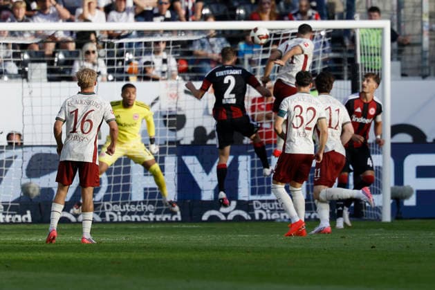 Arijon Ibrahimovic (FC Augsburg) r., Goal scored, erzielt das Tor zum 1:1, celebrate the goal, im Bundesliga-Spiel zwischen Eintracht Frankfurt und dem FC Augsburg in der Deutsche Bank Park, Frankfurt am Main, Deutschland, am 6. September 2026. in action during the Bundesliga match between Eintracht Frankfurt and FC Augsburg at the Deutsche Bank Park, Frankfurt am Main, Germany, on September 6, 2026. DFB DFL REGULATIONS PROHIBIT ANY USE OF PHOTOGRAPHS AS IMAGE SEQUENCES AND OR QUASI-VIDEO, *** Arijon Ibrahimovic of FC Augsburg scores the goal to tie the game at 1-1 and celebrates during the Bundesliga match between Eintracht Frankfurt and FC Augsburg at Deutsche Bank Park in Frankfurt am Main, Germany, on September 6, 2026, in action during the Bundesliga match between Eintracht Frankfurt and FC Augsburg at Deutsche Bank Park, Frankfurt am Main, Germany, on September 6, 2026. DFB and DFL regulations prohibit any use of photographs as image sequences and or quasi-video, Copyright: HMBxMedia xHeikoxBecker