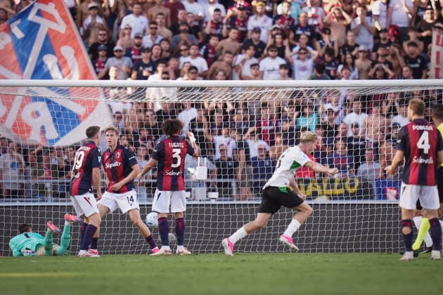 Sassuolo™s Josh Doig celebrates after scoring the 0-1 goal for his team during the Serie A soccer match between Bologna and Sassuolo at the Renato Dall™Ara Stadium in Bologna, north Italy - Sunday, September 6, 2026 -  Copyright: xMassimoxPaolone LaPressex