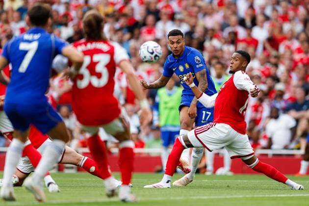 Morgan Rogers of Chelsea takes a shot on goal Arsenal v Chelsea, Premier League, Football, Emirates Stadium, London, UK - 06 Sep 2026London Emirates Stadium United Kingdom EDITORIAL USE ONLY No use with unauthorised audio, video, data, fixture lists, club league logos or live services. Online in-match use limited to 120 images, no video emulation. No use in betting, games or single club league player publications.  Copyright: xMattxImpey Shutterstockx 17137590bj