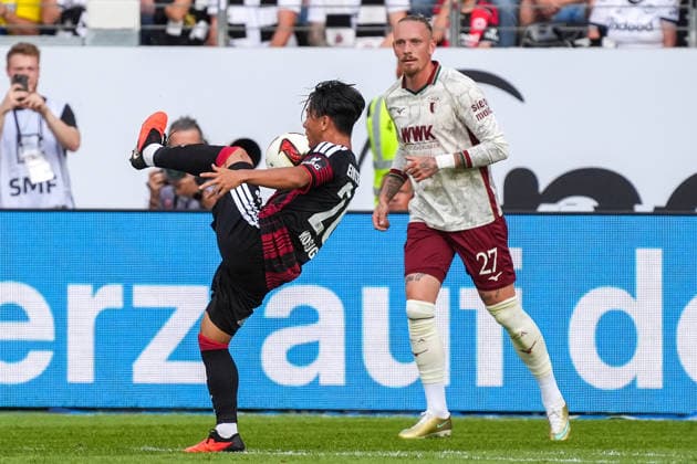 Keita Kosugi (Eintracht Frankfurt) gegen Marius Wolf (FC Augsburg) - 06.09.2026 Bundesliga, Saison 26 27: Eintracht Frankfurt vs. FC Augsburg, Deutsche Bank Park, 2. Spieltag *** Keita Kosugi (Eintracht Frankfurt) vs. Marius Wolf (FC Augsburg), September 6, 2026, Bundesliga, 2026–27 season, Eintracht Frankfurt vs. FC Augsburg, Deutsche Bank Park, Matchday 2