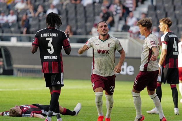 06.09.2026, xovx, Fußball Fußball Bundesliga, Eintracht Frankfurt - FC Augsburg v.l. Jubel bei Arijon Ibrahimovic (FC Augsburg) nach dem Tor zum 1:1 (DFL DFB REGULATIONS PROHIBIT ANY USE OF PHOTOGRAPHS as IMAGE SEQUENCES and or QUASI-VIDEO) emspor Frankfurt *** September 6, 2026, xovx, Soccer, Bundesliga, Eintracht Frankfurt vs. FC Augsburg – Arijon Ibrahimovic of FC Augsburg celebrates after scoring the 1–1 goal. DFL and DFB regulations prohibit any use of photographs as image sequences and or quasi-video by Eintracht Frankfurt.