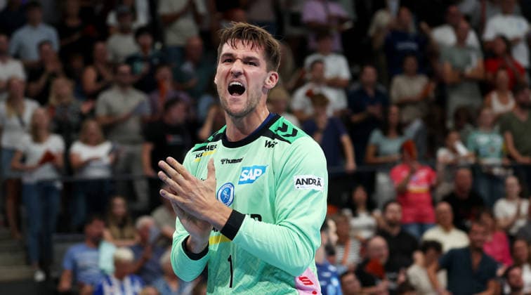 2026.09.06, Deutschland, Stuttgart, Handball TVB Stuttgart vs. Füchse Berlin, Mateusz Kornecki (TVB) jubelt und ballt die Fäuste
