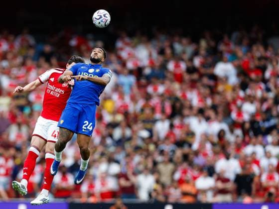 Declan Rice of Arsenal and Reece James of Chelsea battle for the ball in the air Arsenal v Chelsea, Premier League, Football, Emirates Stadium, London, UK - 06 Sep 2026London Emirates Stadium United Kingdom EDITORIAL USE ONLY No use with unauthorised audio, video, data, fixture lists, club league logos or live services. Online in-match use limited to 120 images, no video emulation. No use in betting, games or single club league player publications.  Copyright: xMattxImpey Shutterstockx 17137590dy