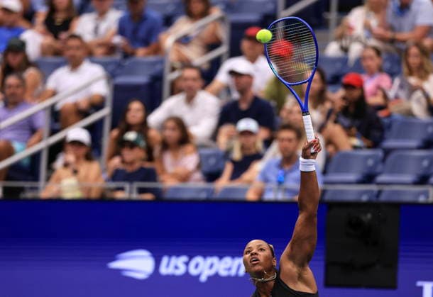 US Open tennis tournament - Day 8 Taylor Townsend of the USA serves against Aryna Sabalenka of Belarus during their Women s Singles match at the US Open Tennis Championships at the USTA Billie Jean King National Tennis Center in Flushing Meadows, New York, USA, 06 September 2026. The 2026 US Open tournament runs from 23 August through 13 September. FLUSHING MEADOWS NEW YORK United States  Copyright: xCRISTOBALxHERRERA-ULASHKEVICHx