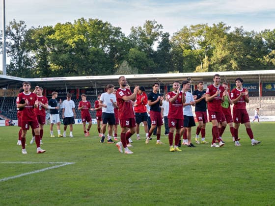 Mannschaftsjubel von SG Sonnenhofgrossaspach nach 1:0 Sieg vor den Fans GER, Fussball, SG Sonnenhof Grossaspach vs. TSG Hoffenheim II, 3. Liga, 4. Spieltag, Saison 2026 2027, 06.09.2026 GER, Fussball, SG Sonnenhof Grossaspach vs. TSG Hoffenheim II, 3. Liga, 4. Spieltag, Saison 2026 2027, 06.09.2026 Aspach Copyright: xCarstenxSchweringx EP_CSG