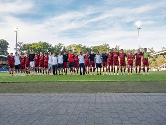 Mannschaftsjubel von SG Sonnenhofgrossaspach nach 1:0 Sieg vor den Fans GER, Fussball, SG Sonnenhof Grossaspach vs. TSG Hoffenheim II, 3. Liga, 4. Spieltag, Saison 2026 2027, 06.09.2026 GER, Fussball, SG Sonnenhof Grossaspach vs. TSG Hoffenheim II, 3. Liga, 4. Spieltag, Saison 2026 2027, 06.09.2026 Aspach Copyright: xCarstenxSchweringx EP_CSG