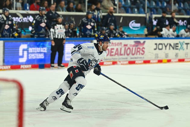 Chris Wilkie (EC Kassel Huskies, 84) Dresdner Eisloewen vs. EC Kassel Huskies, Testspiel 2. Eishockey Bundesliga Herren, Spielzeit 2026 2027, 06.09.2026 Dresdner Eisloewen vs. EC Kassel Huskies, Testspiel 2. Eishockey Bundesliga Herren, Spielzeit 2026 2027, 06.09.2026 Dresden *** Chris Wilkie, EC Kassel Huskies, 84 Dresdner Eisloewen vs. EC Kassel Huskies, Exhibition Game 2, Men s Ice Hockey Bundesliga, 2026–2027 Season, September 6, 2026, Dresdner Eisloewen vs. EC Kassel Huskies, Exhibition Game 2, Men’s Ice Hockey Bundesliga, 2026–2027 Season, September 6, 2026, Dresden Copyright: xEibner-Pressefoto xHoepnerx EP_PHR