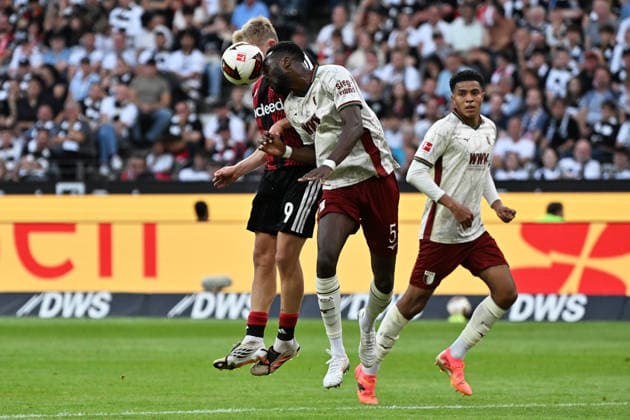 06.09.2026, xjhx, Fussball 1.Bundesliga, Eintracht Frankfurt - FC Augsburg v.l. Jonathan Jonny Burkardt (Eintracht Frankfurt) Christian Matsima (FC Augsburg) Zweikampf, Aktion, action, battle for the ball (DFL DFB REGULATIONS PROHIBIT ANY USE OF PHOTOGRAPHS as IMAGE SEQUENCES and or QUASI-VIDEO) Frankfurt am Main *** September 6, 2026, xjhx, Soccer, Bundesliga 1, Eintracht Frankfurt vs. FC Augsburg: Jonathan Jonny Burkardt (Eintracht Frankfurt) and Christian Matsima (FC Augsburg) in a tackle, action, battle for the ball. DFL and DFB regulations prohibit any use of photographs as image sequences and or quasi-video. Frankfurt am Main