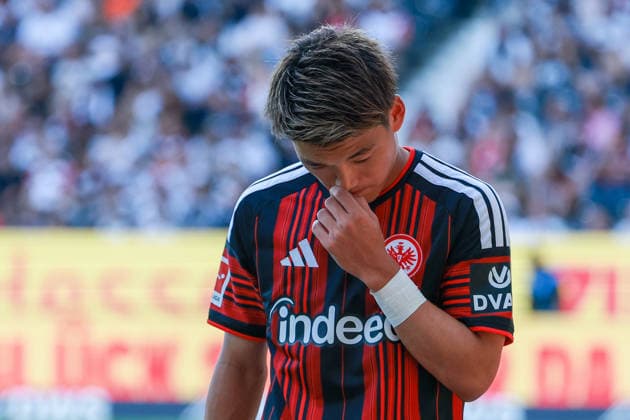 Fußball 1. Bundesliga - Eintracht Frankfurt - FC Augsburg am 06.09.2026 im Deutsche Bank Park in Frankfurt Ritsu Doan (Frankfurt 20) unzufrieden, enttäuscht, enttaeuscht, niedergeschlagen. *** Soccer, Bundesliga 1: Eintracht Frankfurt vs. FC Augsburg on September 6, 2026, at Deutsche Bank Park in Frankfurt. Ritsu Doan, Frankfurt 20: unhappy, disappointed, disheartened, dejected MH