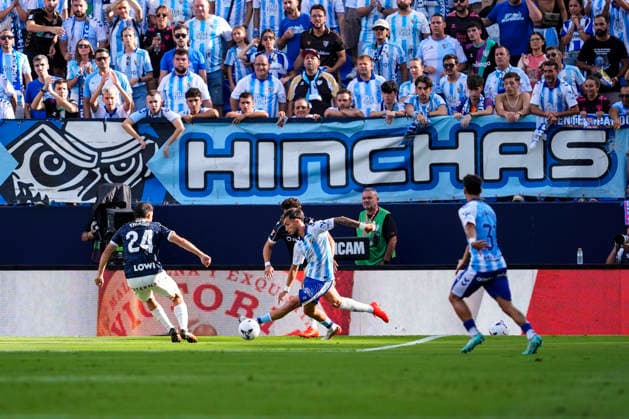 September 6, 2026, Malaga, Malaga, Spain: David Larrubia of Malaga CF in action during the Spanish league, LaLiga EA Sports, football match played between Malaga CF and Levante UD at La Rosaleda stadium on September 6, 2026, in Malaga, Spain. Malaga CF V Levante UD - LaLiga EA Sports  - ZUMAa181 20260906_zaa_a181_118 Copyright: xJoaquinxCorcherox