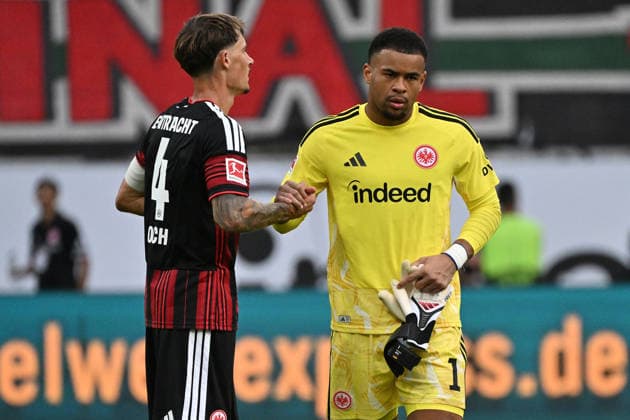 06.09.2026, xjhx, Fussball 1.Bundesliga, Eintracht Frankfurt - FC Augsburg v.l. Robin Koch (Eintracht Frankfurt) Noah Atubolu (Eintracht Frankfurt) Enttäuscht, traurig, frustriert, ratlos, (DFL DFB REGULATIONS PROHIBIT ANY USE OF PHOTOGRAPHS as IMAGE SEQUENCES and or QUASI-VIDEO) Frankfurt am Main *** September 6, 2026, xjhx, Soccer 1st Bundesliga, Eintracht Frankfurt vs. FC Augsburg – Robin Koch (Eintracht Frankfurt), Noah Atubolu (Eintracht Frankfurt) – Disappointed, sad, frustrated, at a loss, DFL and DFB regulations prohibit any use of photographs as image sequences and or quasi-video. Frankfurt am Main