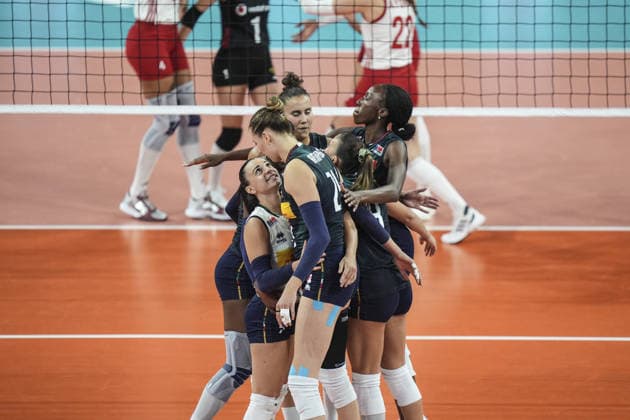 Italy v Turkiye - CEV EuroVolley 2026 ISTANBUL, TURKIYE - SEPTEMBER 6: Italy national volleyball team players celebrate during the final match between Italy and Turkiye at the CEV EuroVolley 2026 Women s European Volleyball Championship at Sinan Erdem Sports Hall in Istanbul, Turkiye, on September 6, 2026. Agit Erdi Ulukaya Anadolu Istanbul Turkey. Editorial use only. Please get in touch for any other usage.  Copyright: x2026xAnadoluxAgitxErdixUlukayax