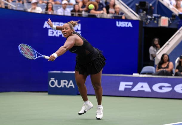 US Open tennis tournament - Day 8 Taylor Townsend of the USA in action against Aryna Sabalenka of Belarus during their Women s Singles match at the US Open Tennis Championships at the USTA Billie Jean King National Tennis Center in Flushing Meadows, New York, USA, 06 September 2026. The 2026 US Open tournament runs from 23 August through 13 September. FLUSHING MEADOWS NEW YORK United States  Copyright: xCRISTOBALxHERRERA-ULASHKEVICHx