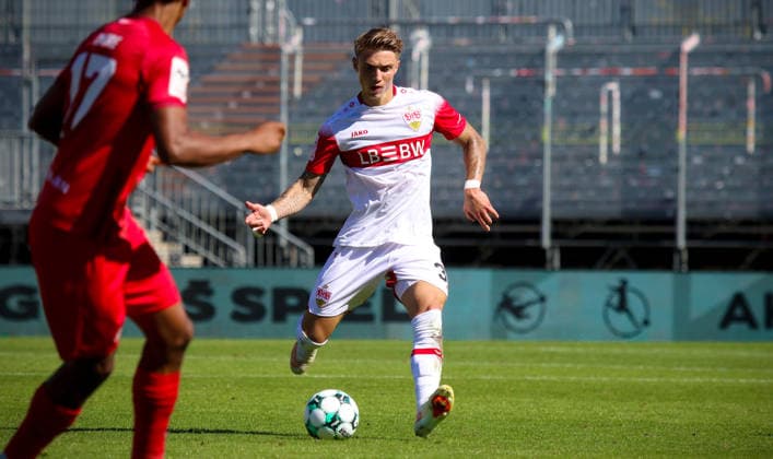 Würzburg , Fußball 3. Liga FC Würzburger Kickers vs. VfB Stuttgart II , Veit Stange ( VfB )