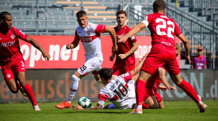 Würzburg , Fußball 3. Liga FC Würzburger Kickers vs. VfB Stuttgart II , Enis Redzepi ( VfB )