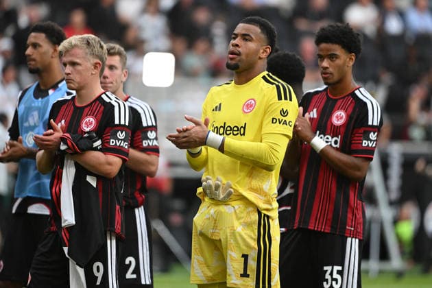 06.09.2026, xpsx, Fussball 1.Bundesliga, Eintracht Frankfurt - FC Augsburg v.l. Enttäuscht, traurig, frustriert, ratlos, Jonathan Jonny Burkardt (Eintracht Frankfurt) Elias Baum (Eintracht Frankfurt) Noah Atubolu (Eintracht Frankfurt) Malik Pimpong (Eintracht Frankfurt) (DFL DFB REGULATIONS PROHIBIT ANY USE OF PHOTOGRAPHS as IMAGE SEQUENCES and or QUASI-VIDEO) Frankfurt am Main *** September 6, 2026, xpsx, Soccer, Bundesliga 1, Eintracht Frankfurt vs. FC Augsburg – Disappointed, sad, frustrated, at a loss, Jonathan Jonny Burkardt, Eintracht Frankfurt; Elias Baum, Eintracht Frankfurt; Noah Atubolu, Eintracht Frankfurt; Malik Pimpong, Eintracht Frankfurt; DFL; DFB REGULATIONS PROHIBIT ANY USE OF PHOTOGRAPHS AS IMAGE SEQUENCES AND OR QUASI-VIDEO; Frankfurt am Main
