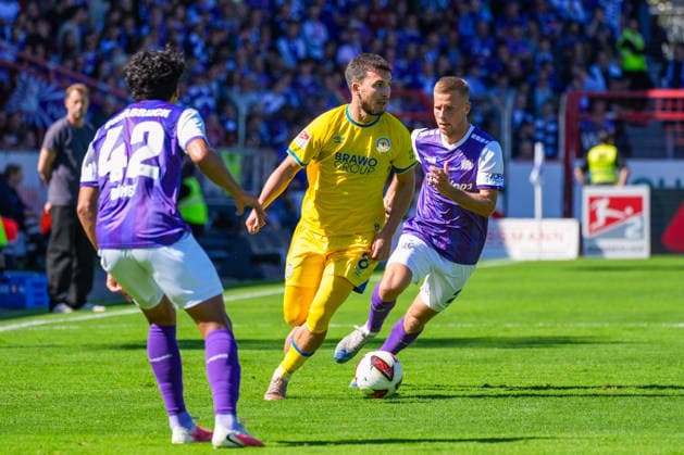 Mehmet Can Aydin (Eintracht Braunschweig, 8), Jonathan Gomez, Jonathan Gomez (VfL Osnabrück, 42), Adrian Beck (VfL Osnabrück, 21), Deutschland: Fussball, 2. Bundesliga, Saison 2026 27, 4. Spieltag, 06.09.2026, VfL Osnabrück vs Eintracht Braunschweig, Stadion Bremer Brücke (Osnabrück, Niedersachsen) *** Mehmet Can Aydin, Eintracht Braunschweig, 8, Jonathan Gomez, Jonathan Gomez, VfL Osnabrück, 42, Adrian Beck, VfL Osnabrück, 21, German Soccer, 2. Bundesliga, 2026–27 Season, Matchday 4, September 6, 2026, VfL Osnabrück vs. Eintracht Braunschweig, Bremer Brücke Stadium, Osnabrück, Lower Saxony Copyright: xLeonxFrickx
