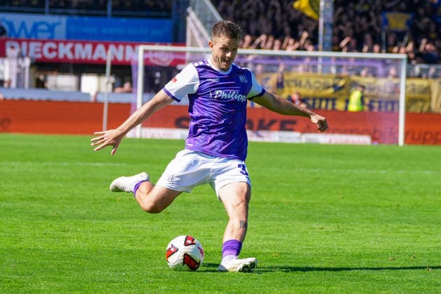 Patrick Kammerbauer (VfL Osnabrück, 31), Einzelaufnahme, Portrait, Deutschland: Fussball, 2. Bundesliga, Saison 2026 27, 4. Spieltag, 06.09.2026, VfL Osnabrück vs Eintracht Braunschweig, Stadion Bremer Brücke (Osnabrück, Niedersachsen) *** Patrick Kammerbauer, VfL Osnabrück, 31, single shot, portrait, German soccer, 2. Bundesliga, 2026–27 season, Matchday 4, September 6, 2026, VfL Osnabrück vs. Eintracht Braunschweig, Bremer Brücke Stadium, Osnabrück, Lower Saxony Copyright: xLeonxFrickx