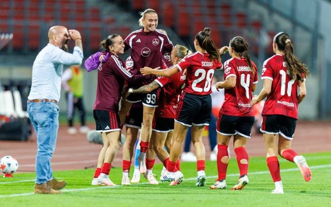 Sport Bilder des Tages 06.09.2026 - Fussball - Saison 2026 2027 - 1. Frauen - Fussball - Bundesliga - 03. Spieltag: 1. FC Nürnberg FCN ( Club ) - VfB Stuttgart - Sportfoto Zink DaMa - xdaxmax - Jubel Freude Torjubel nach Tor zum 3:2 - Fany Proniez (3, 1. FC Nürnberg FCN ) und Mannschaft Team jubelt freut sich - Torschütze: Fany Proniez (3, 1. FC Nürnberg FCN ) *** September 6, 2026 Soccer Season 2026–2027 Women s Bundesliga Matchday 3 1 FC Nuremberg (FCN) vs. VfB Stuttgart Sports photo by Zink DaMa xdaxmax Celebration Joy Goal celebration after the 3–2 goal by Fany Proniez 3–1, 1 FC Nuremberg (FCN) and the team celebrate; goal scorer Fany Proniez 3–1, 1 FC Nuremberg (FCN)