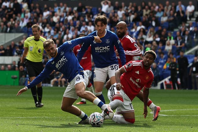 6th September 2026; Hill Dickinson Stadium, Liverpool, England; Premier League Football, Everton versus Manchester United, ManU Kiernan Dewsbury-Hall of Everton is tackled by Andrey Santos of Manchester United DavidxBlunsden