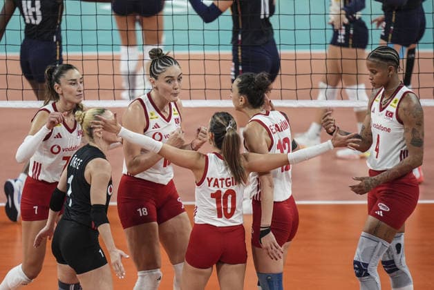 Italy v Turkiye - CEV EuroVolley 2026 ISTANBUL, TURKIYE - SEPTEMBER 6: Players of the Turkish National Women’s Volleyball Team celebrate after a point during the final match between Italy and Turkiye at the 2026 CEV Women’s European Volleyball Championship at Sinan Erdem Sports Hall in Istanbul, Turkiye, on September 6, 2026. Agit Erdi Ulukaya Anadolu Istanbul Turkey. Editorial use only. Please get in touch for any other usage.  Copyright: x2026xAnadoluxAgitxErdixUlukayax
