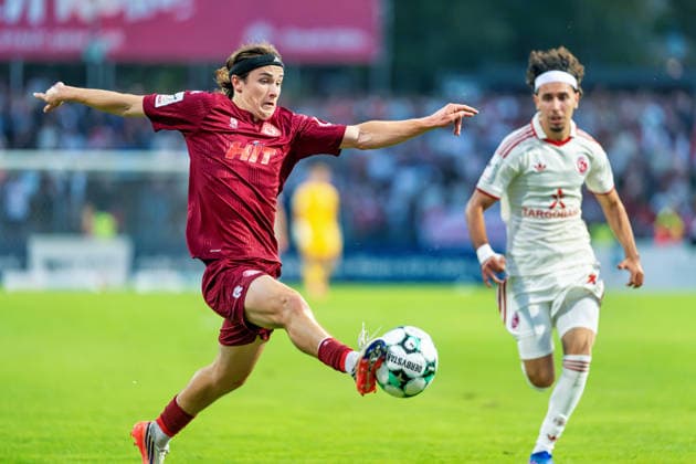 Bennit Broeger (Fortuna Koeln, 38) erobert spektakulaer den Ball vor Anas Slimani (Fortuna Düsseldorf, 34) Fortuna Köln vs. Fortuna Düsseldorf, Fussball, 3.Liga, 04.Spieltag, Saison 2026 27, 06.09.2026, DFL REGULATIONS PROHIBIT ANY USE OF PHOTOGRAPHS AS IMAGE SEQUENCES AND OR QUASI-VIDEO, Fortuna Köln vs. Fortuna Düsseldorf, Fussball, 3.Liga, 04.Spieltag, Saison 2026 27, 06.09.2026 Köln Copyright: xEibner-Pressefoto LukasxBaldygax EP_LBA