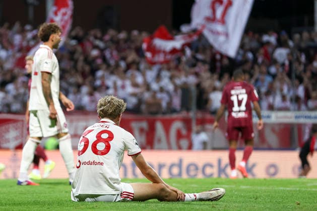 Elias Arden (Fortuna Duesseldorf) ist enttaeuscht waehrend des Spiels der 3. Liga zwischen SC Fortuna Koeln und Fortuna Duesseldorf, Suedstadion am 06. September 2026 in Koeln, Deutschland. (Foto von Oliver Kaelke DeFodi Images) +++ Elias Arden (Fortuna Duesseldorf) looks dejected during the 3. Liga match between SC Fortuna Koeln and Fortuna Duesseldorf at Suedstadion on September 6, 2026 in Cologne, Germany. (Photo by Oliver Kaelke DeFodi Images) DFB DFL REGULATIONS PROHIBIT ANY USE OF PHOTOGRAPHS AS IMAGE SEQUENCES AND OR QUASI-VIDEO. (Photo by Oliver Kaelke DeFodi Images) -