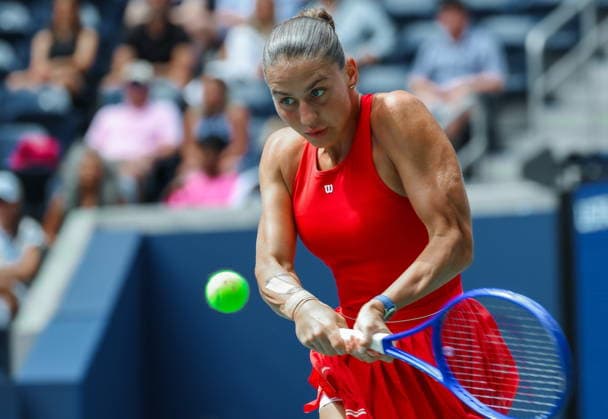 US Open tennis tournament - Day 8 Marta Kostyuk of Ukraine in action against Linda Noskova Czechia during their Women™s Singles match at the US Open Tennis Championships at the USTA Billie Jean King National Tennis Center in Flushing Meadows, New York, USA, 06 September 2026. The 2026 US Open tournament runs from 23 August through 13 September. FLUSHING MEADOWS NEW YORK United States  Copyright: xOLGAxFEDOROVAx