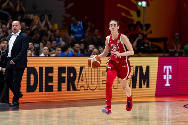 Caitlin Clark (USA, 12) im Dribbling, GER, Italien vs. USA, Basketball, FIBA Women s World Cup 2026, Gruppenphase, Spieltag 2, 06.09.2026 GER, Italien vs. USA, Basketball, FIBA Women s World Cup 2026, Gruppenphase, Spieltag 2, 06.09.2026 Berlin Copyright: xEibner-Pressefoto MaxxVincenx EP_MVN