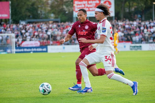 06.09.2026, xsefx, Fußball, SC Fortuna Köln - Fortuna Düsseldorf, 3.Liga, Südstation, 4. Spieltag, Saison 2026 2027: Robin Afamefuna (Fortuna Koeln 22) im Zweikampf gegen Anas Slimani (Fortuna Düsseldorf 34) DFB regulations prohibit any use of photographs as image sequences and or quasi-video. Nordrhein-Westfalen Deutschland