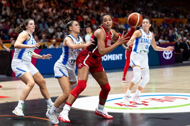 Napheesa Collier (USA, 11) am Ball, GER, Italien vs. USA, Basketball, FIBA Women s World Cup 2026, Gruppenphase, Spieltag 2, 06.09.2026 GER, Italien vs. USA, Basketball, FIBA Women s World Cup 2026, Gruppenphase, Spieltag 2, 06.09.2026 Berlin Copyright: xEibner-Pressefoto MaxxVincenx EP_MVN
