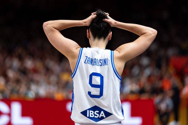 Cecilia Zandalasini (Italien, 09) enttaeuscht Enttaeuschung, GER, Italien vs. USA, Basketball, FIBA Women s World Cup 2026, Gruppenphase, Spieltag 2, 06.09.2026 GER, Italien vs. USA, Basketball, FIBA Women s World Cup 2026, Gruppenphase, Spieltag 2, 06.09.2026 Berlin Copyright: xEibner-Pressefoto MaxxVincenx EP_MVN