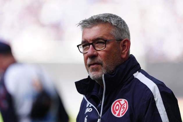 Urs Fischer (1. FSV Mainz 05, Trainer) GER, Hamburger SV vs. 1. FSV Mainz 05, Fußball, 1. Bundesliga, Spieltag 02, Saison 2026 2027, 06.09.2026 DFL REGULATIONS PROHIBIT ANY USE OF PHOTOGRAPHS AS IMAGE SEQUENCES AND OR QUASI-VIDEO GER, Hamburger SV vs. 1. FSV Mainz 05, Fußball, 1. Bundesliga, Spieltag 02, Saison 2026 2027, 06.09.2026 Hamburg *** Urs Fischer, 1. FSV Mainz 05, Coach (GER), Hamburger SV vs. 1. FSV Mainz 05, Soccer, Bundesliga, Matchday 02, 2026–2027 Season, September 6, 2026 DFL regulations prohibit any use of photographs as image sequences and or quasi-video GER, Hamburger SV vs. 1 FSV Mainz 05, Soccer, 1. Bundesliga, Matchday 02, 2026–2027 Season, September 6, 2026, Hamburg Copyright: xEibner-Pressefoto MarcelxvonxFehrnx EP_MFN