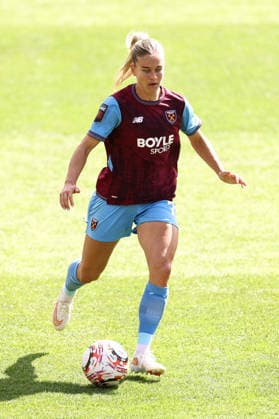 Spurs v West Ham Women 06 September 2026, London - Women s Super League - Tottenham Hotspur v West Ham United - Nadine Riesen of West Ham United - Photo: Jacques Feeney Offside. London UK Copyright: xJacquesxFeeneyx xOffsidexOffside