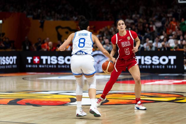 Sonia Citron (USA, 05) im Dribbling gegen Costanza Verona (Italien, 08), GER, Italien vs. USA, Basketball, FIBA Women s World Cup 2026, Gruppenphase, Spieltag 2, 06.09.2026 GER, Italien vs. USA, Basketball, FIBA Women s World Cup 2026, Gruppenphase, Spieltag 2, 06.09.2026 Berlin Copyright: xEibner-Pressefoto MaxxVincenx EP_MVN