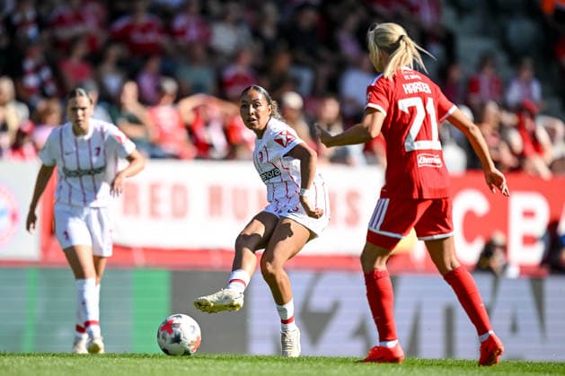 Muenchen, Deutschland, 06.09.26: Nicole Ojukwu (SC Freiburg Frauen) und Pernille Harder (FC Bayern Muenchen Frauen) im Zweikampf waehrend des Google Pixel Frauen-Bundesliga - Spiels zwischen dem FC Bayern Muenchen vs SC Freiburg in der FC Bayern Campus am 06. September 2026 in Muenchen, Deutschland. (Foto von Harry Langer DeFodi Images) Muenchen, Germany, 06.09.26: Nicole Ojukwu (SC Freiburg Frauen) und Pernille Harder (FC Bayern Muenchen Frauen) battle for the ball during the Google Pixel Frauen-Bundesliga - match between FC Bayern Muenchen vs SC Freiburg at FC Bayern Campus on September 6, 2026 in Muenchen, Germany. (Photo by Harry Langer DeFodi Images) DFB DFL REGULATIONS PROHIBIT ANY USE OF PHOTOGRAPHS AS IMAGE SEQUENCES AND OR QUASI-VIDEO. (Photo by Harry Langer DeFodi Images) - *** Munich, Germany, September 6, 2026: Nicole Ojukwu of SC Freiburg Women and Pernille Harder of FC Bayern Munich Women battle for the ball during the Google Pixel Women s Bundesliga match between FC Bayern Munich and SC Freiburg at the FC Bayern Campus on September 6, 2026, in Munich, Germany Photo by Harry Langer DeFodi Images Munich, Germany, September 6, 2026 Nicole Ojukwu of SC Freiburg Women and Pernille Harder of FC Bayern Munich Women battle for the ball during the Google Pixel Women s Bundesliga match between FC Bayern Munich and SC Freiburg at the FC Bayern Campus on September 6, 2026 in Munich, Germany. Photo by Harry Langer, DeFodi Images. DFB and DFL regulations prohibit any use of photographs as image sequences and or quasi-video. Photo by Harry Langer, DeFodi Images