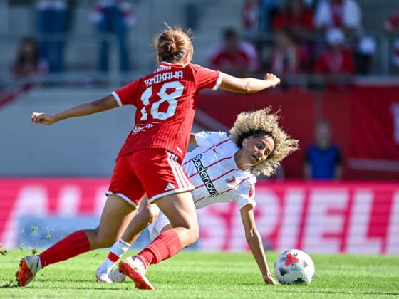 Muenchen, Deutschland, 06.09.26: Momoko Tanikawa (FC Bayern Muenchen Frauen) und Amira Arfaoui (SC Freiburg Frauen) im Zweikampf waehrend des Google Pixel Frauen-Bundesliga - Spiels zwischen dem FC Bayern Muenchen vs SC Freiburg in der FC Bayern Campus am 06. September 2026 in Muenchen, Deutschland. (Foto von Harry Langer DeFodi Images) Muenchen, Germany, 06.09.26: Momoko Tanikawa (FC Bayern Muenchen Frauen) und Amira Arfaoui (SC Freiburg Frauen) battle for the ball during the Google Pixel Frauen-Bundesliga - match between FC Bayern Muenchen vs SC Freiburg at FC Bayern Campus on September 6, 2026 in Muenchen, Germany. (Photo by Harry Langer DeFodi Images) DFB DFL REGULATIONS PROHIBIT ANY USE OF PHOTOGRAPHS AS IMAGE SEQUENCES AND OR QUASI-VIDEO. (Photo by Harry Langer DeFodi Images) - *** Munich, Germany, September 6, 2026: Momoko Tanikawa of FC Bayern Munich Women and Amira Arfaoui of SC Freiburg Women battle for the ball during the Google Pixel Women s Bundesliga match between FC Bayern Munich and SC Freiburg at the FC Bayern Campus on September 6, 2026, in Munich, Germany. Photo by Harry Langer, DeFodi Images. Munich, Germany, September 6, 2026: Momoko Tanikawa of FC Bayern Munich Women and Amira Arfaoui of SC Freiburg Women battle for the ball during the Google Pixel Women’s Bundesliga match between FC Bayern Munich and SC Freiburg at the FC Bayern Campus on September 6, 2026 in Munich, Germany. Photo by Harry Langer, DeFodi Images. DFB and DFL regulations prohibit any use of photographs as image sequences and or quasi-video. Photo by Harry Langer, DeFodi Images