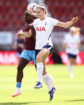 Spurs v West Ham Women 06 September 2026, London - Women s Super League - Tottenham Hotspur v West Ham United - Ella Morris of Tottenham Hotspur and Viviane Asseyi of West Ham United - Photo: Jacques Feeney Offside. London UK Copyright: xJacquesxFeeneyx xOffsidexOffside