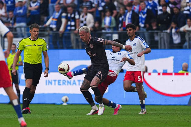 Phillip Tietz (1. FSV Mainz 05, 09), Bilal Nadir (Hamburger SV, 04) GER, Hamburger SV vs. 1. FSV Mainz 05, Fußball, 1. Bundesliga, Spieltag 02, Saison 2026 2027, 06.09.2026 DFL REGULATIONS PROHIBIT ANY USE OF PHOTOGRAPHS AS IMAGE SEQUENCES AND OR QUASI-VIDEO GER, Hamburger SV vs. 1. FSV Mainz 05, Fußball, 1. Bundesliga, Spieltag 02, Saison 2026 2027, 06.09.2026 Hamburg *** Phillip Tietz 1 FSV Mainz 05, 09, Bilal Nadir Hamburger SV, 04 GER, Hamburger SV vs. 1 FSV Mainz 05, Soccer, Bundesliga 1, Matchday 02, 2026–2027 Season, September 6, 2026 DFL regulations prohibit any use of photographs as image sequences and or quasi-video GER, Hamburger SV vs. 1 FSV Mainz 05, soccer, 1st Bundesliga, Matchday 02, 2026–2027 Season, September 6, 2026, Hamburg Copyright: xEibner-Pressefoto MarcelxvonxFehrnx EP_MFN