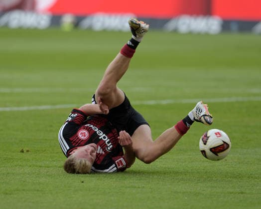 Jonathan Burkardt. fotografiert beim Fußball Bundesliga Spiel Eintracht Frankfurt gegen den. FC Augsburg am 6.9.2026 in Frankfurt. (DFL DFB REGULATIONS PROHIBIT ANY USE OF PHOTOGRAPHS as IMAGE SEQUENCES and or QUASI-VIDEO) *** Jonathan Burkardt takes photographs at the Bundesliga soccer match between Eintracht Frankfurt and FC Augsburg on September 6, 2026, in Frankfurt. DFL and DFB regulations prohibit any use of photographs as image sequences and or quasi-video.