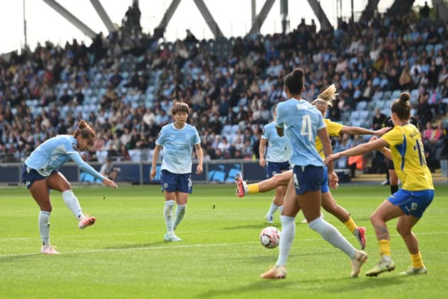Manchester City versus Birmingham City in the Barclays WSL at the Joie Stadium Featuring: Mary Fowler, Aoba Fujino Where: Manchester, United Kingdom When: 06 Sep 2026 Credit: Graham Finney Cover Images EDITORIAL USE ONLY. NOT FOR USE BY NEWSPAPERS BASED IN THE UK. Copyright: xx coverimg55988978