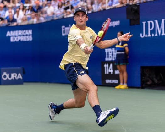 September 6, 2026: Tommy Paul (USA) in action against Carlos Alcaraz (ESP) during their Round 4 match at the US Open on September 6, 2026, held at the USTA Billie Jean King National Tennis Center in New York City. Tennis 2026: US Open, September 6, 2026  - ZUMAc04_ 20260906_zma_c04_112 Copyright: xBerniexHaleyx