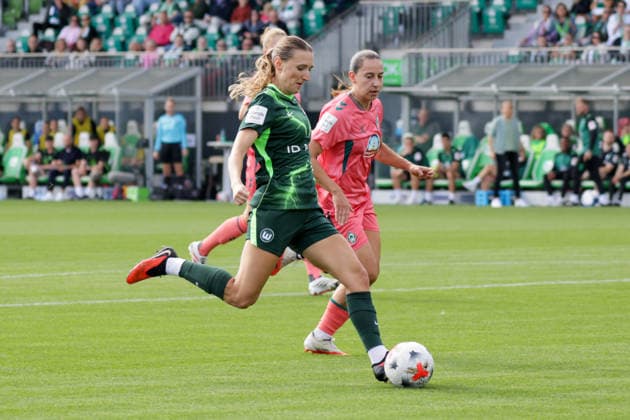 06.09.2026, xgrfx, Fussball Google Pixel Frauen-Bundesliga, VfL Wolfsburg - SV Werder Bremen v.l. Lara Prasnikar (VfL Wolfsburg) Wolfsburg *** September 6, 2026, xgrfx, Soccer Google Pixel Women s Bundesliga, VfL Wolfsburg vs. SV Werder Bremen, Lara Prasnikar, VfL Wolfsburg, Wolfsburg