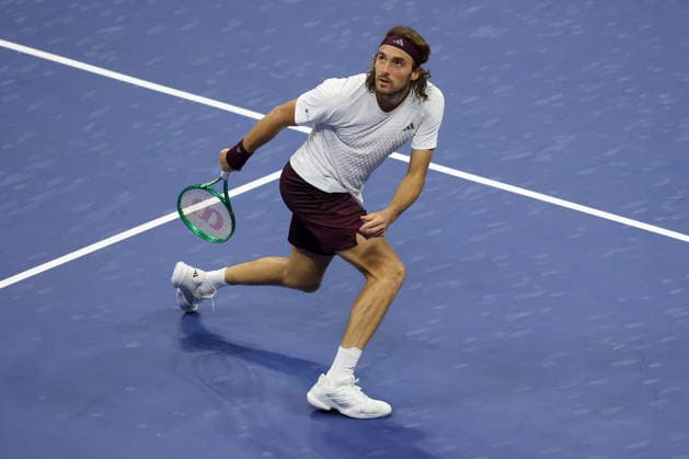 US Open tennis tournament - Day 8 Stefanos Tsitsipas of Greece in action against Ben Shelton of the US during the Men s Singles round of 16 of the US Open Tennis Championships in Flushing Meadows, New York, USA, 06 September 2026. FLUSHING MEADOWS NEW YORK United States  Copyright: xBRIANxHIRSCHFELDx