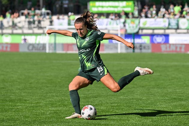 Fußball I Frauen I Saison 2026-2027 I Bundesliga I 3. Spieltag I VfL Wolfsburg - SV Werder Bremen I 06.09.2026 Mara Alber (18, VfL Wolfsburg) Freisteller, Nahaufnahme, Porträt, Portrait, Einzelfoto, Einzelbild, Körper Wolfsburg AOK Stadion Niedersachsen Deutschland *** Soccer I Women s I 2026–2027 Season I Bundesliga I Matchday 3 I VfL Wolfsburg vs. SV Werder Bremen I September 6, 2026 Mara Alber 18, VfL Wolfsburg, cutout, close-up, portrait, single photo, single image, body, Wolfsburg AOK Stadium, Lower Saxony, Germany Copyright: xLobeca InesxHähnelx