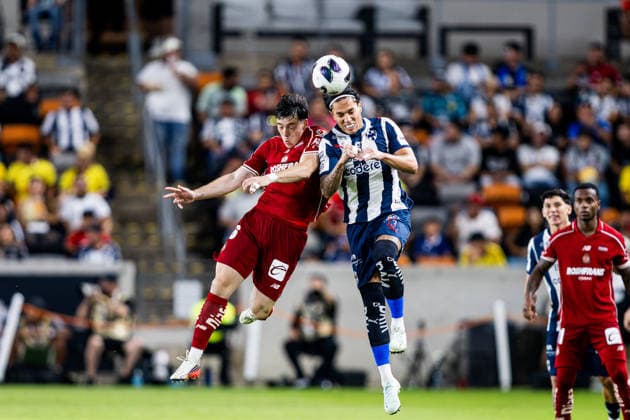 September 6, 2026, Houston, Texas, USA: Toluca FC forward FEDERICO VINAS (16) and Monterrey defender CARLOS SALCEDO (13) head the ball during the second half of the Leagues Cup Final match at Shell Energy Stadium. Houston USA - ZUMAh306 20260906_zsp_h306_024 Copyright: xOscarxHerrerax