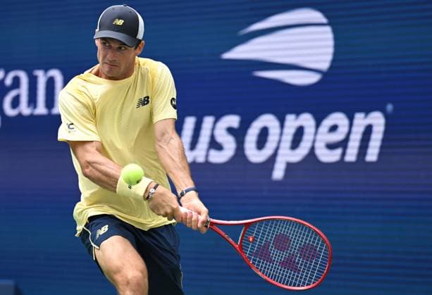 (260907) -- NEW YORK, Sept. 7, 2026 -- Tommy Paul of the United States hits a return during the men s singles fourth round match between Carlos Alcaraz of Spain and Tommy Paul of the United States, at the 2026 US Open tennis championships in New York, the United States, Sept. 6, 2026. ) (SP)U.S.-NEW YORK-TENNIS-US OPEN-MEN S SINGLES LixRui 