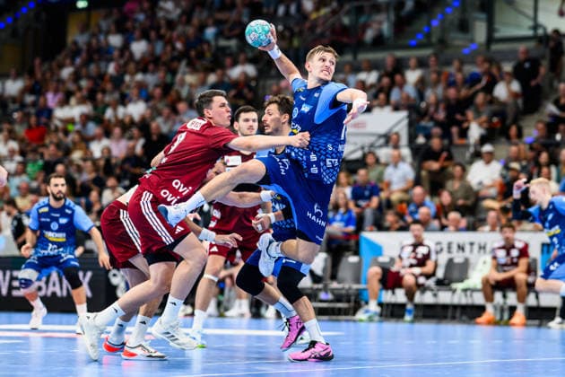 TVB Stuttgart - Füchse Berlin Handball: 1. Bundesliga, Herren, Saison 2026 2027, TVB Stuttgart - Füchse Berlin, Porsche Arena. Stuttgarts Simone Mengon in Aktion. Stuttgart Porsche Arena Baden-Württemberg Deutschland