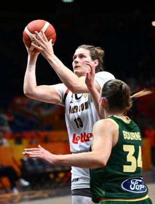 Belgium v Australia - FIBA Women s Basketball World Cup 2026 BERLIN, GERMANY - SEPTEMBER 07 : Linskens Kyara center of Belgium and Bourne Isabelle forward of Australia during the FIBA Women s Basketball World Cup group C phase match between Belgium and Australia in Berlin on September 7, 2026 in Berlin, Germany, 07 09 2026 Berlin Germany  Copyright: xVincentxKalutx